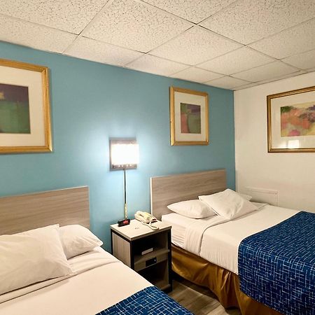 Travelodge By Wyndham הרשי מראה חיצוני תמונה
