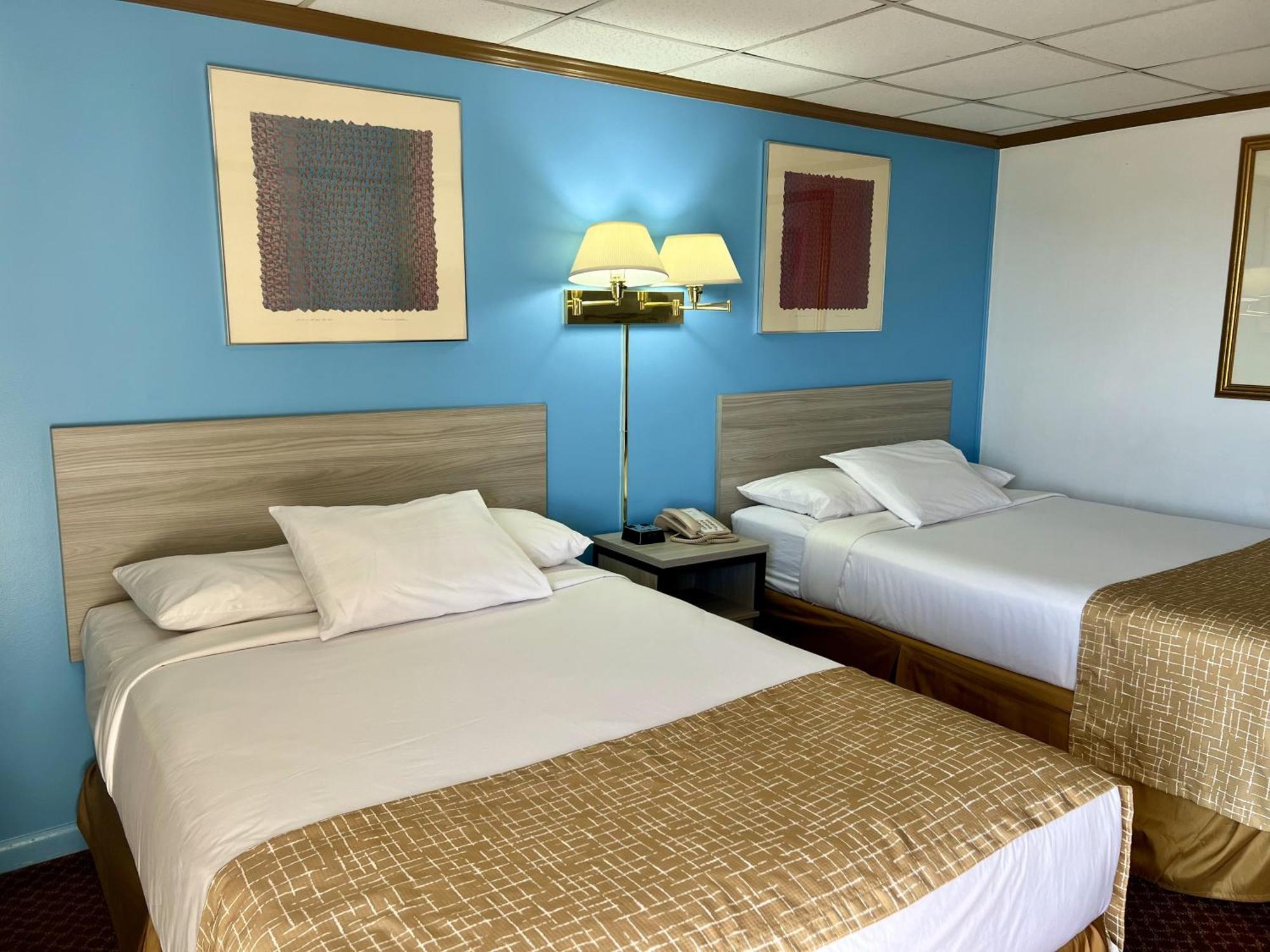 Travelodge By Wyndham הרשי מראה חיצוני תמונה