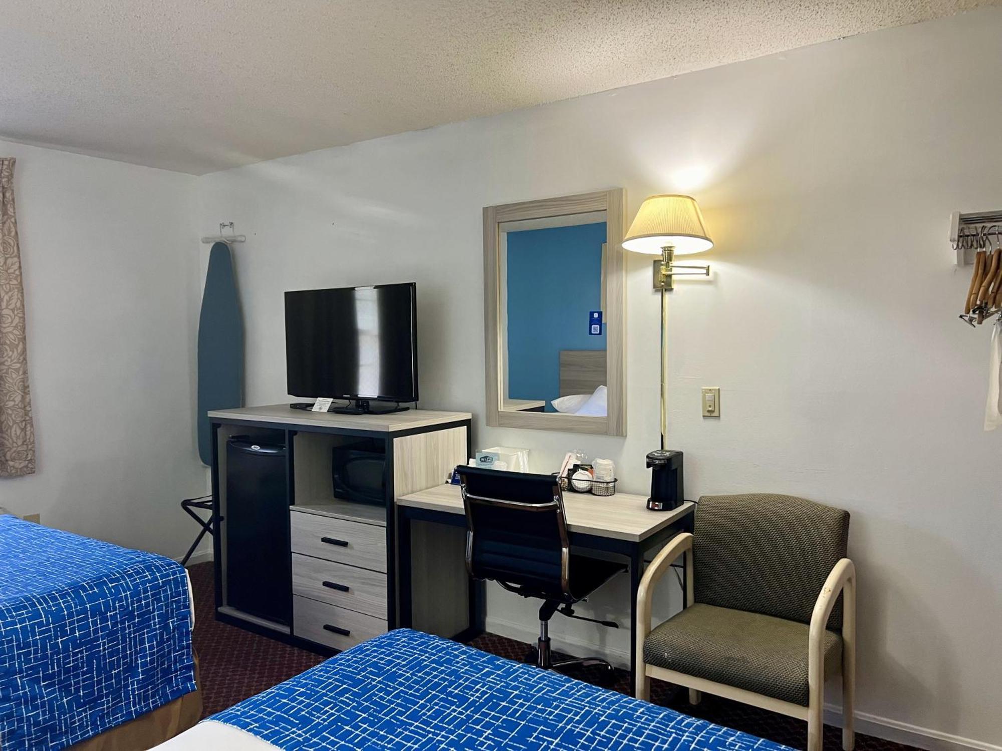 Travelodge By Wyndham הרשי מראה חיצוני תמונה