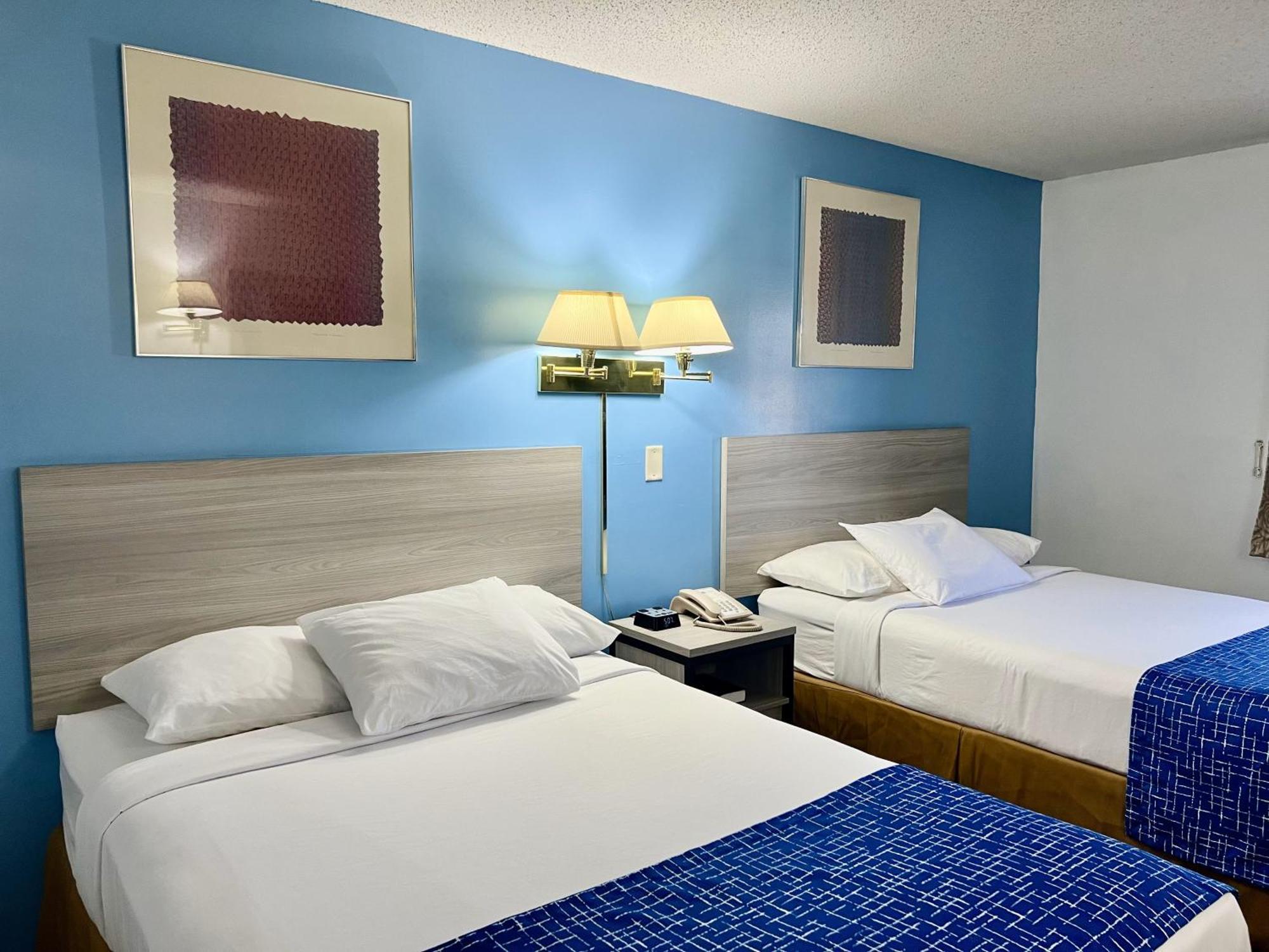 Travelodge By Wyndham הרשי מראה חיצוני תמונה