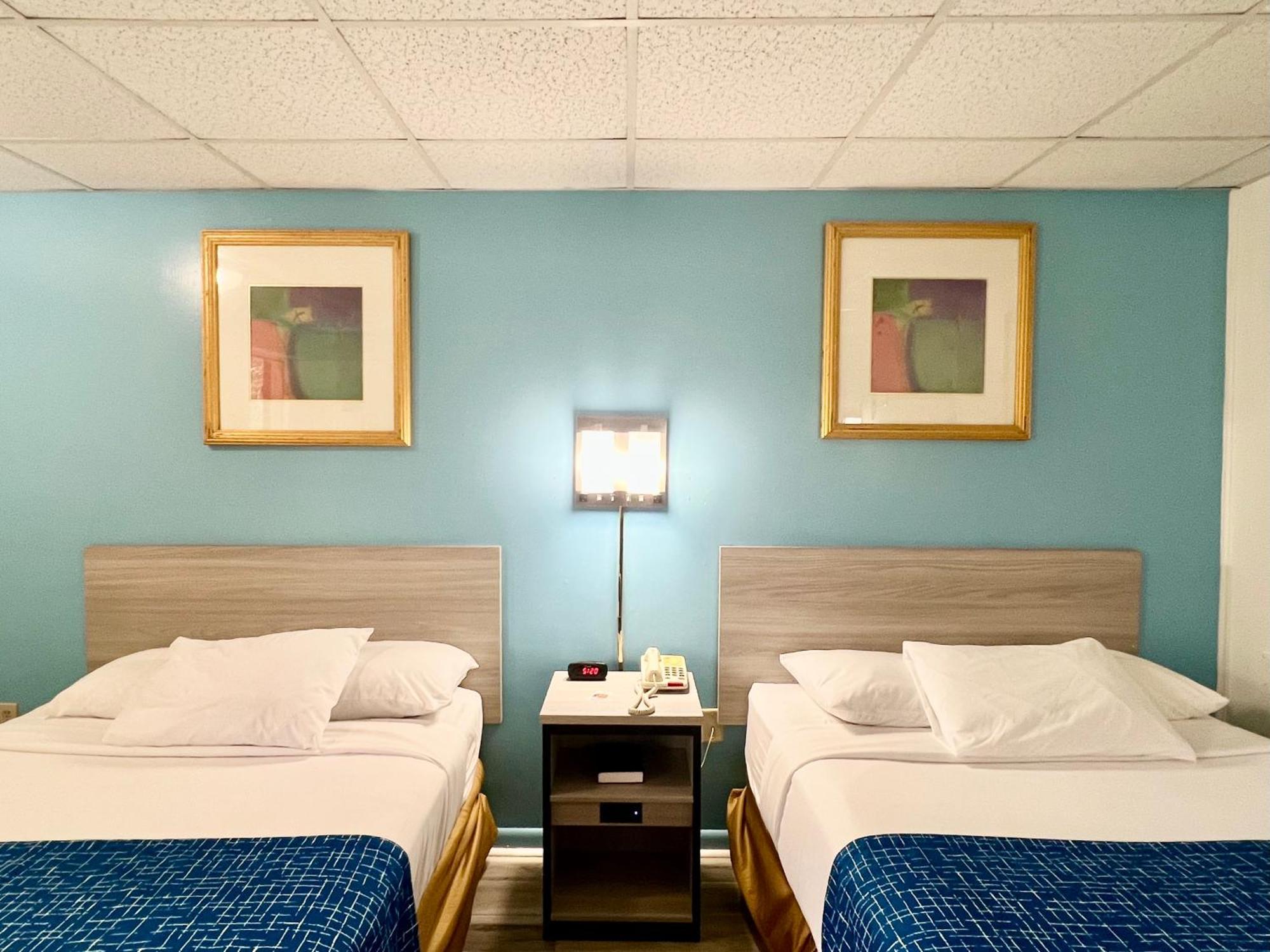 Travelodge By Wyndham הרשי מראה חיצוני תמונה