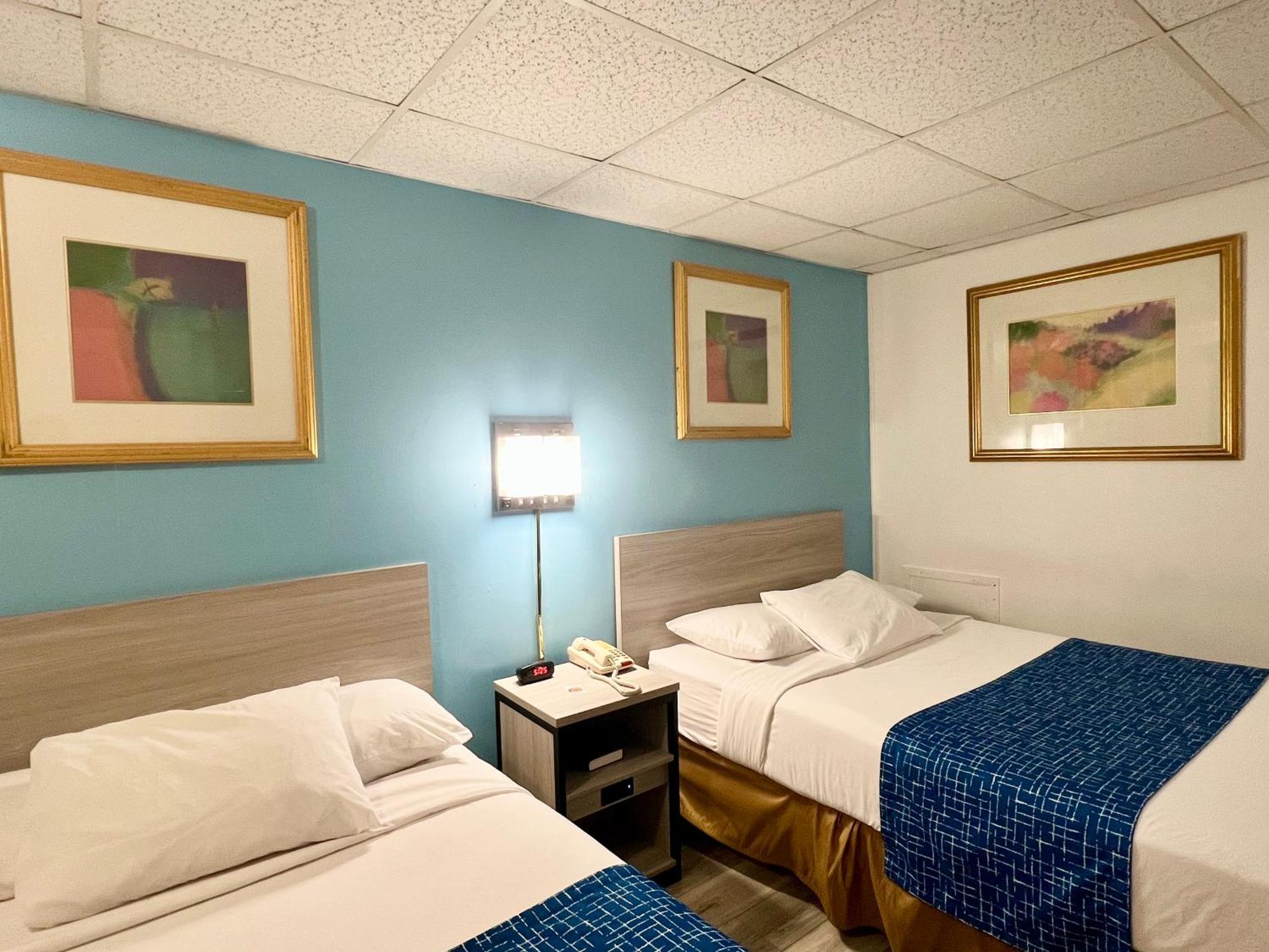 Travelodge By Wyndham הרשי מראה חיצוני תמונה